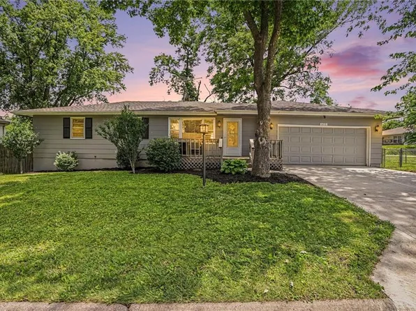 601 Mark St, Lathrop, MO 64465