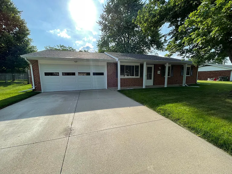 1650 Saratoga Dr — Photo 20