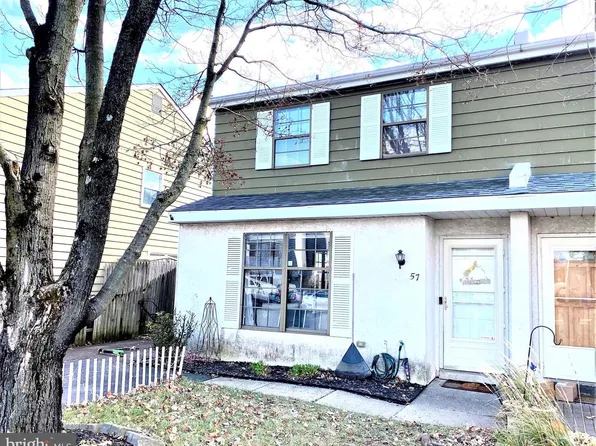 57 Dewsbury Ln, Quakertown, PA 18951