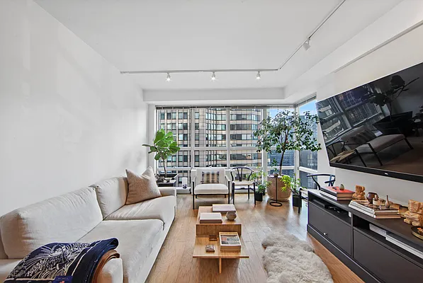 Rented by Realmart Realty LLC | media 2