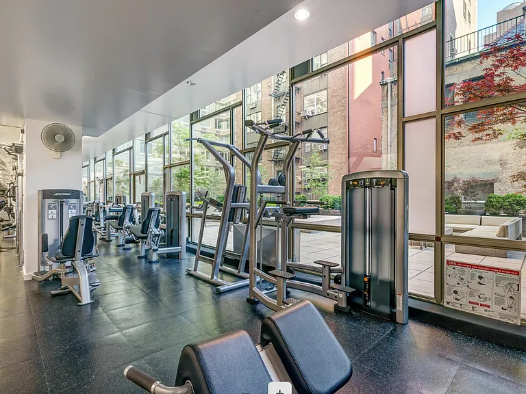 2373 Broadway #529 — Photo 7
