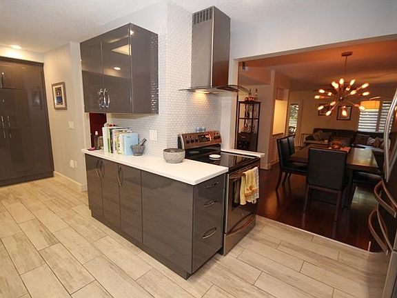 4th image of 556 S Osceola Ave #24