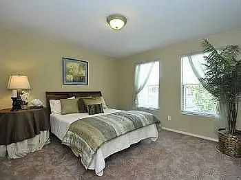 303 Ballymore Cir — Photo 3