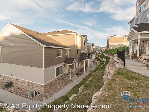 4th image of 14402 S Firgrove Way