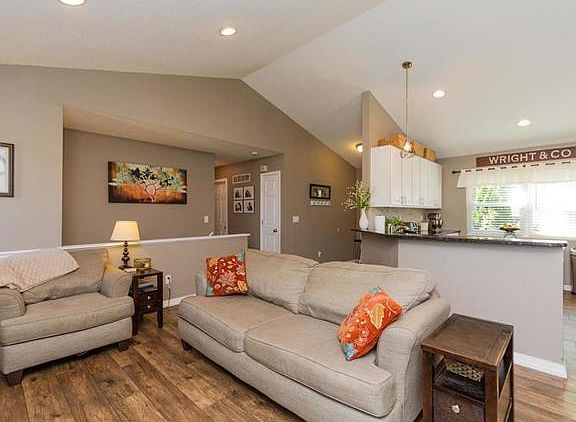 5th image of 1211 Cloverbrook Dr