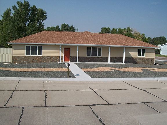 2nd image of 601 Niobrara Ave