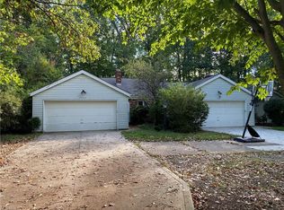 7005 Fry Rd, Middleburg Hts, OH 44130