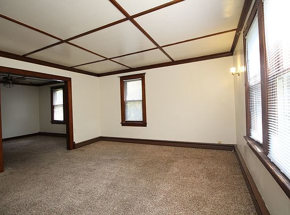 4th image of 346 Riverview Ave APT 4