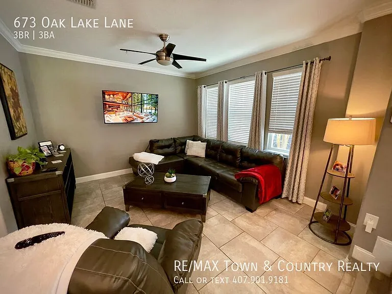 673 Oak Lake Ln — Photo 6