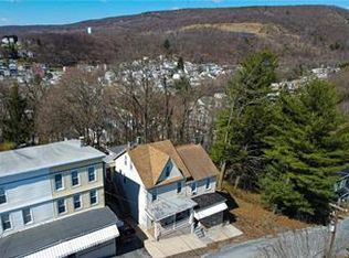328 Market St, Tamaqua, PA 18252