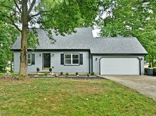 151 Cedar Cir, Cortland, OH