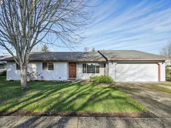 2067 SW Oleander St, McMinnville, OR 97128