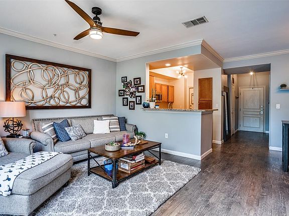 3rd image of 330 Las Colinas Blvd #374