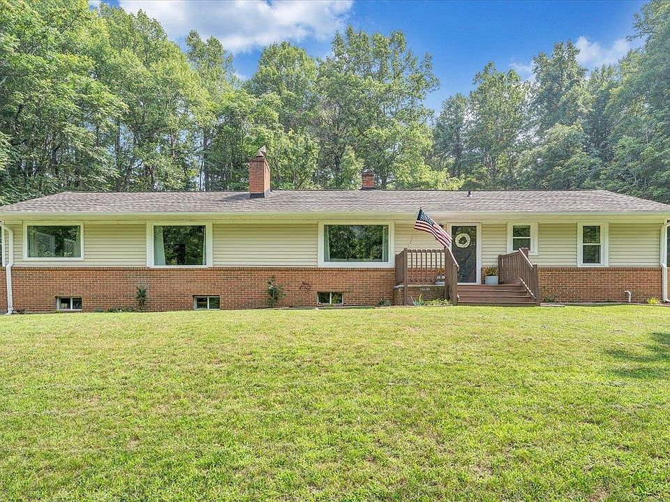 1st image of 8580 Martins Creek Rd