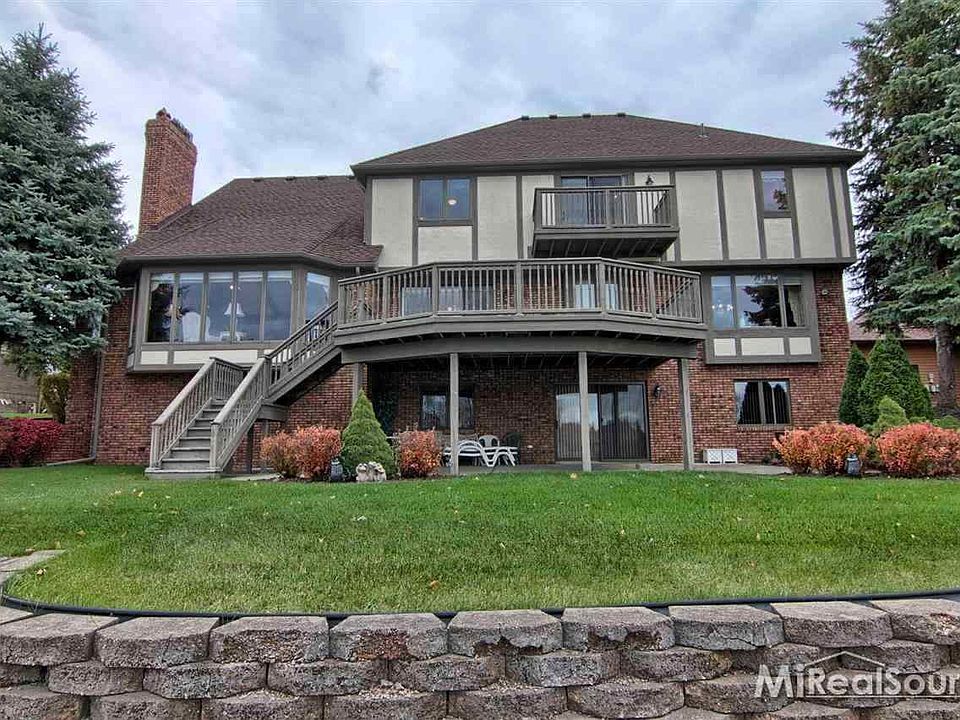 1st image of 48533 Jerome Dr
