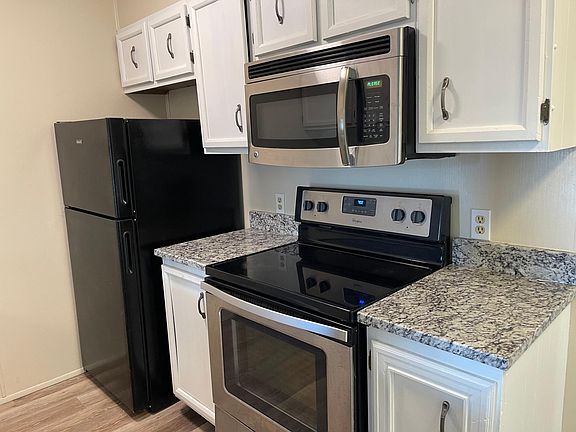 4th image of 210 Morris Ave #6