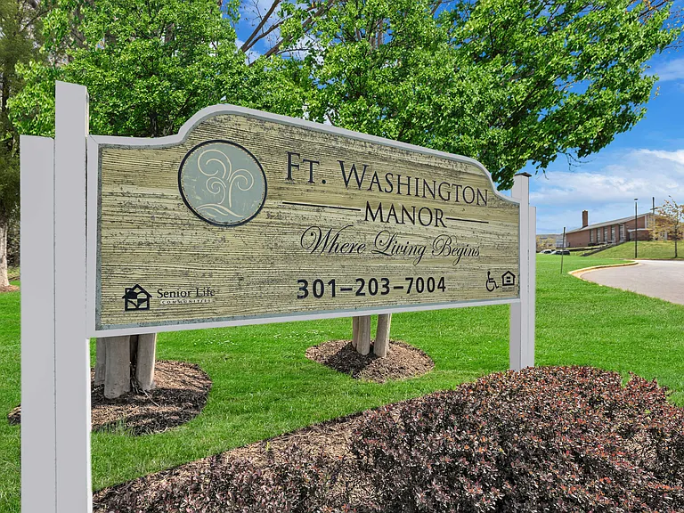 Fort Washington Manor — Photo 28