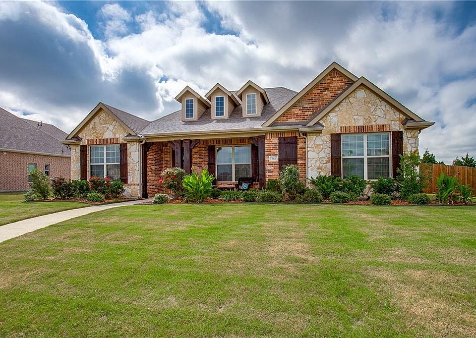 1st image of 362 Sandy Creek Dr