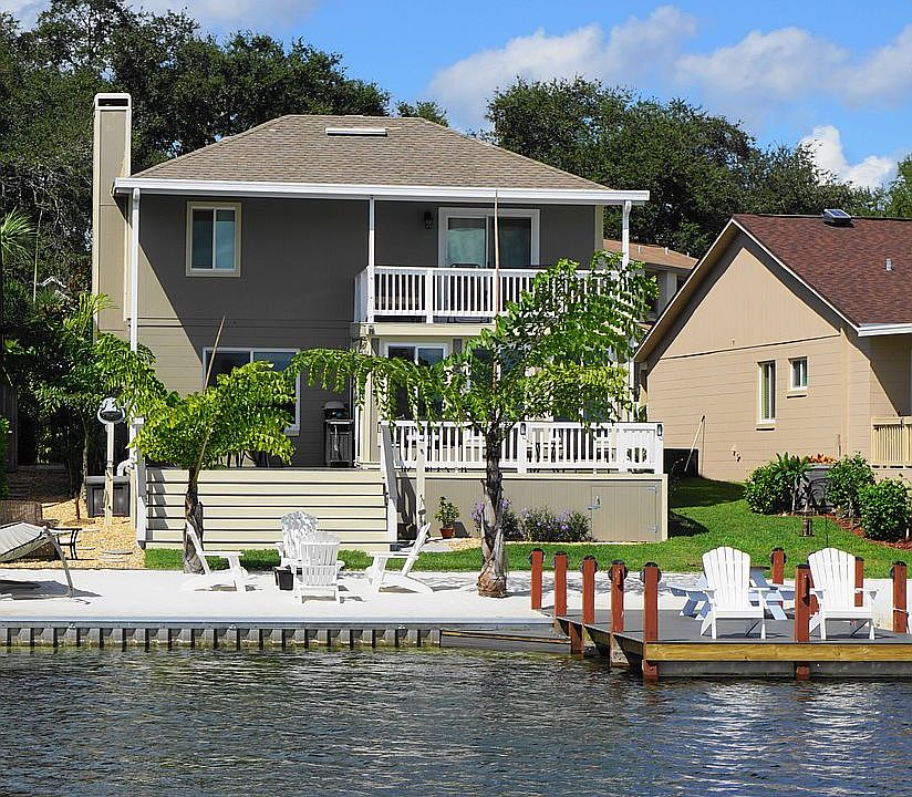 1st image of 681 Lake Dexter Cir