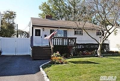 1st image of 17 Tyler Ave