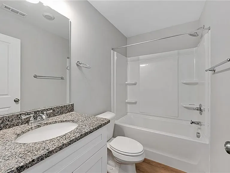 2840 Laurel Ridge Cir — Photo 25