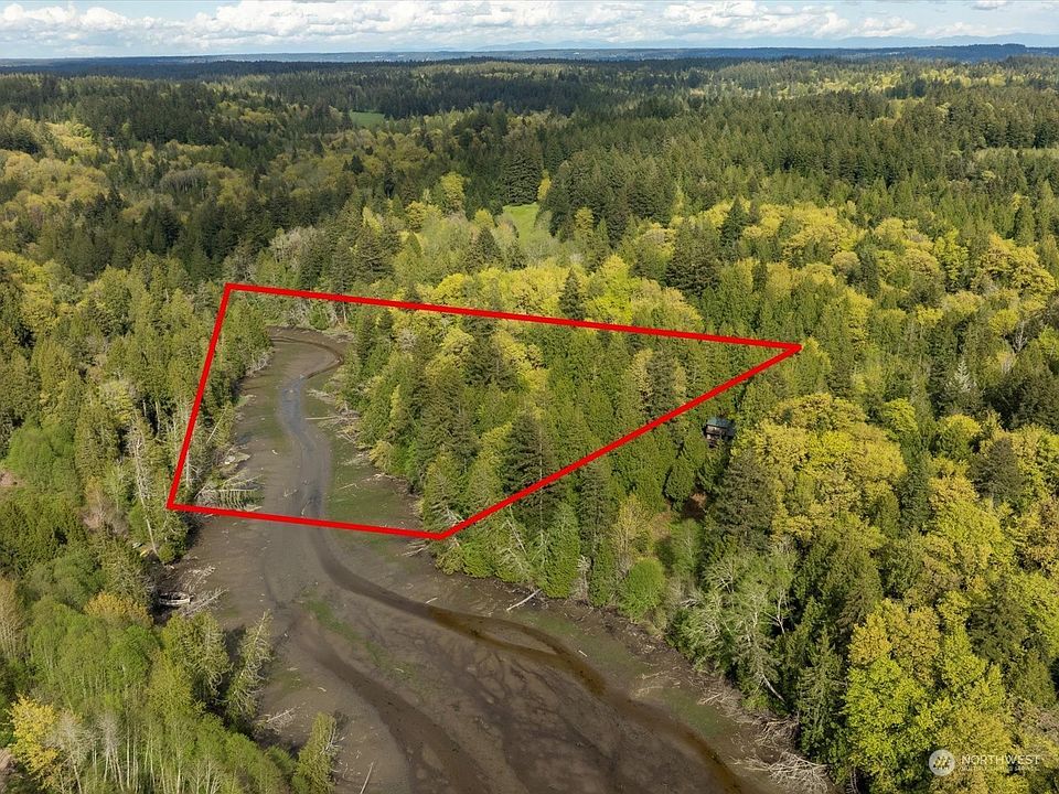 Over Ten acres for pristine property at the very end of Dutcher's Cove.>