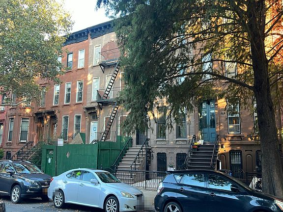 2nd image of 35 Decatur St