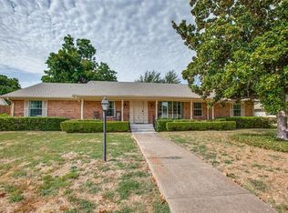 7624 Roundrock Rd, Dallas, TX 75248