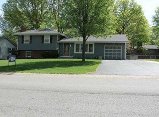 8209 Hardy Ave, Raytown, MO 64138