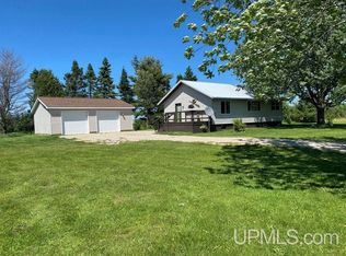 1240 River Rd, Germfask, MI 49836