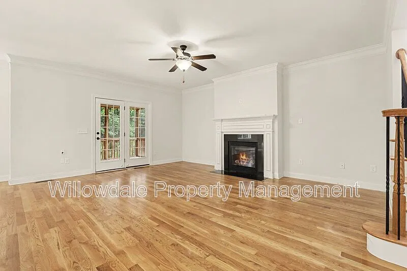 Lakestone Village — Photo 4