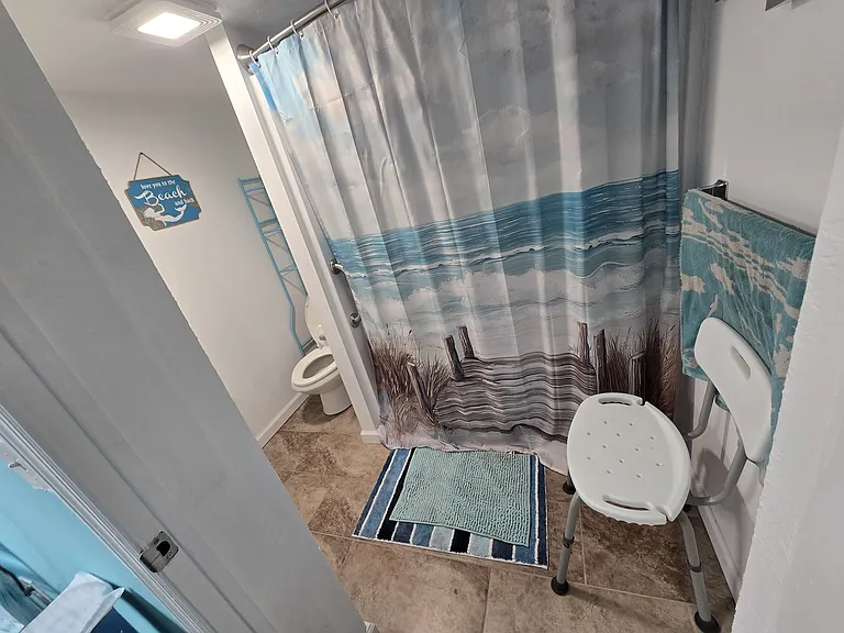 125 Sherwood Ave — Photo 45