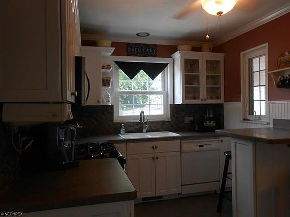 4th image of 4797 W 220th St