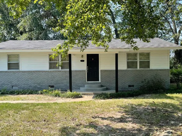 502 Winchester Ave, White Hall, AR 71602