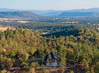 110 McDonalds Way, White City, OR 97503