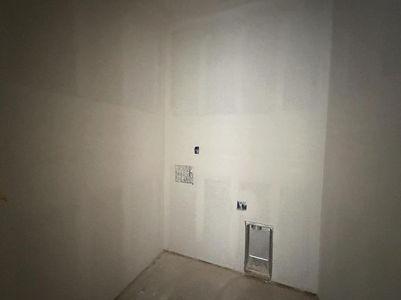4th image of 3119 Maplewood Dr