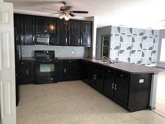 4th image of 411 Churchill Ct