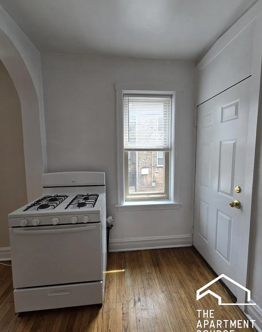 2948 West Belle Plaine Avenue #1 — Photo 3