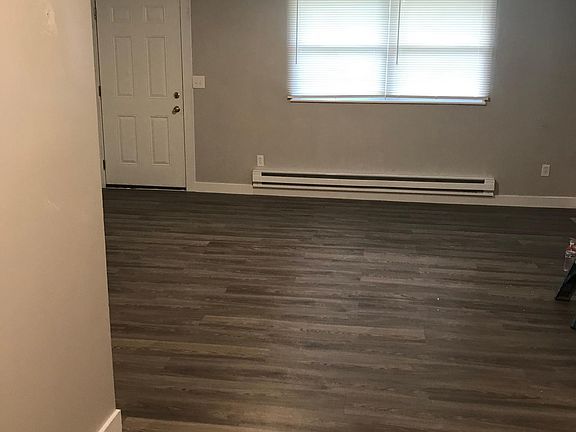 2nd image of 1843 Miami Ave #1843
