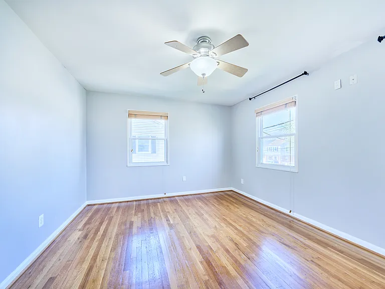 2319 Riverview Ter — Photo 11