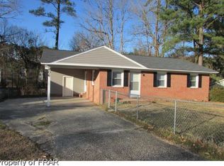206 Lansdowne Rd, Fayetteville, NC 28314