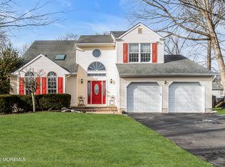 24 Sunny Woods Lane, Jackson, NJ 08527