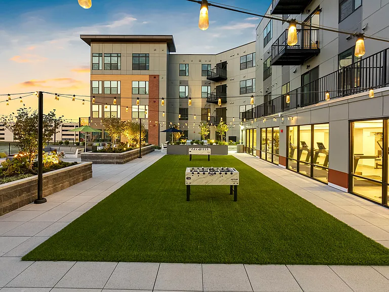 The James at Springline — Photo 23