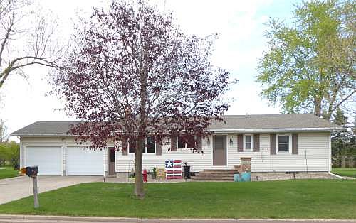 2000 Great Bend Blvd, Windom, Mn 56101