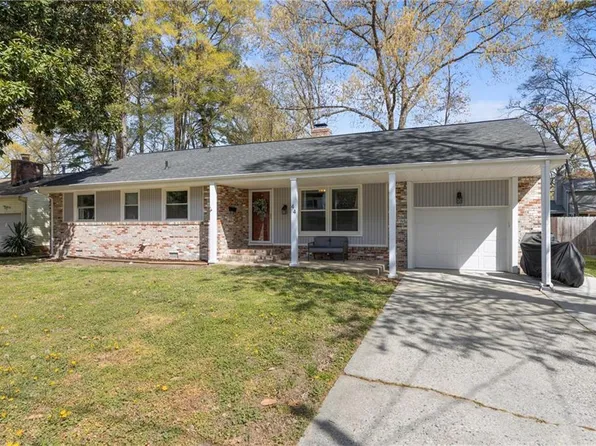 44 Gainsborough Pl, Newport News, VA 23608
