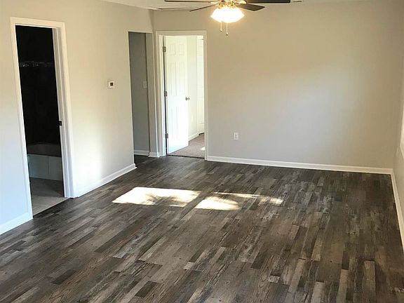 5th image of 434 Castle Craig Dr
