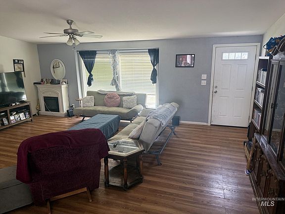 5th image of 100 Ellsworth St