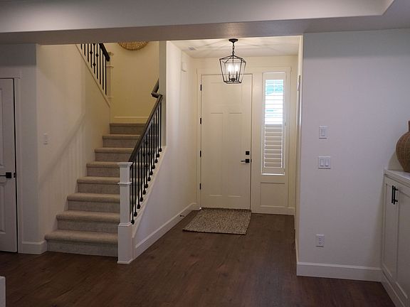 3rd image of 8400 NE 168th Ave