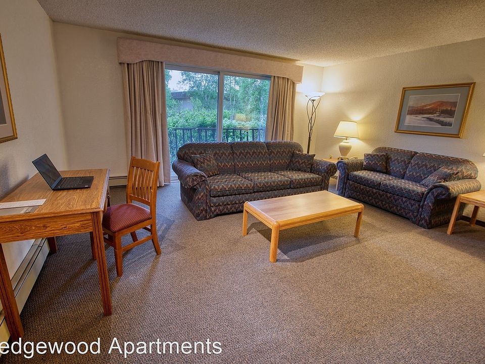 1st image of 410 Wedgewood Dr #112