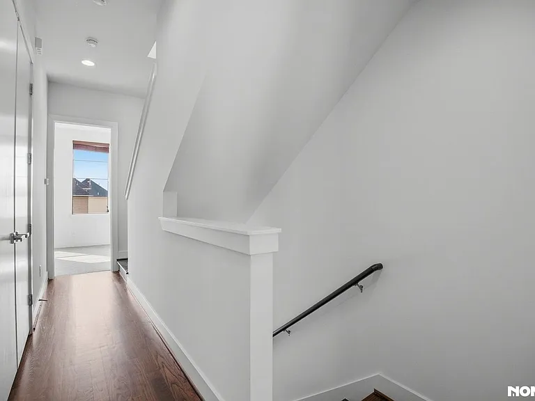 1706 Alamo St — Photo 26